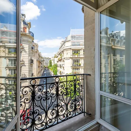Prestigious 4br - Sleeps 9 - Trocadero Apartment *