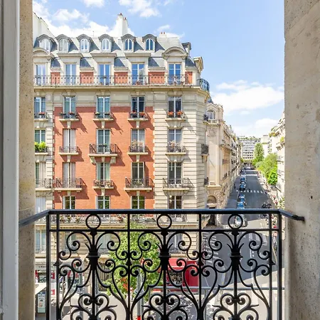 Prestigious 4br - Sleeps 9 - Trocadero *